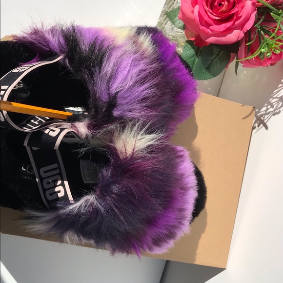 UGG Fluff Yeah Slide Tie Dye - Picture 8 of 8